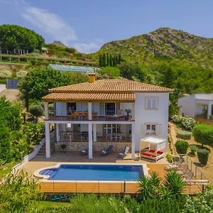 https://villa-huera.allmallorcahotels.com